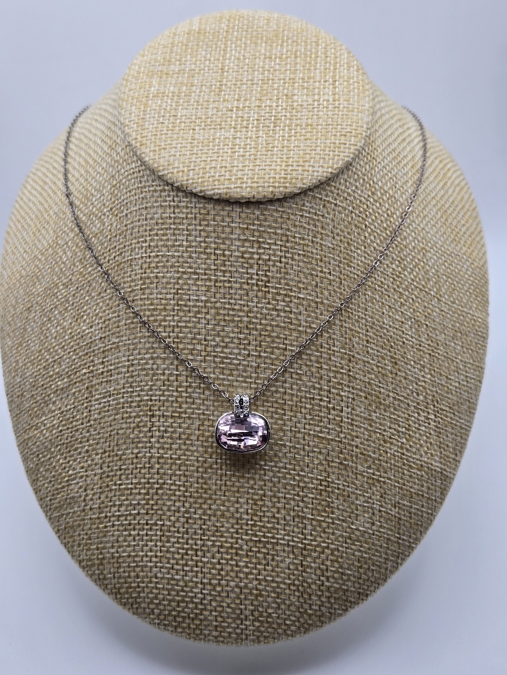 Vintage Silver-toned Necklace with Light Pink Oval Crystal Pendant